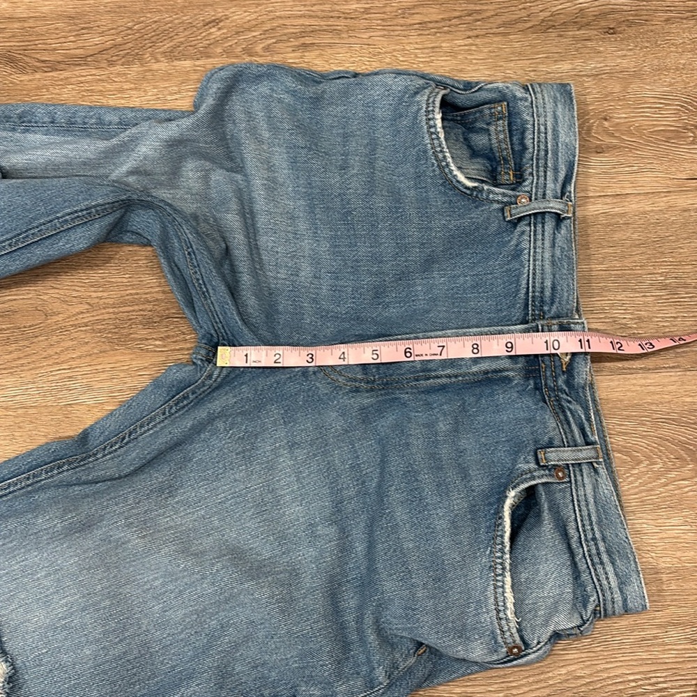 We The Free Jeans. Size 30. - Picture 8 of 9
